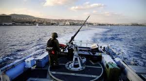 اطلاق نار على عمال مكب نفايات والصيادين في قطاع غزة 