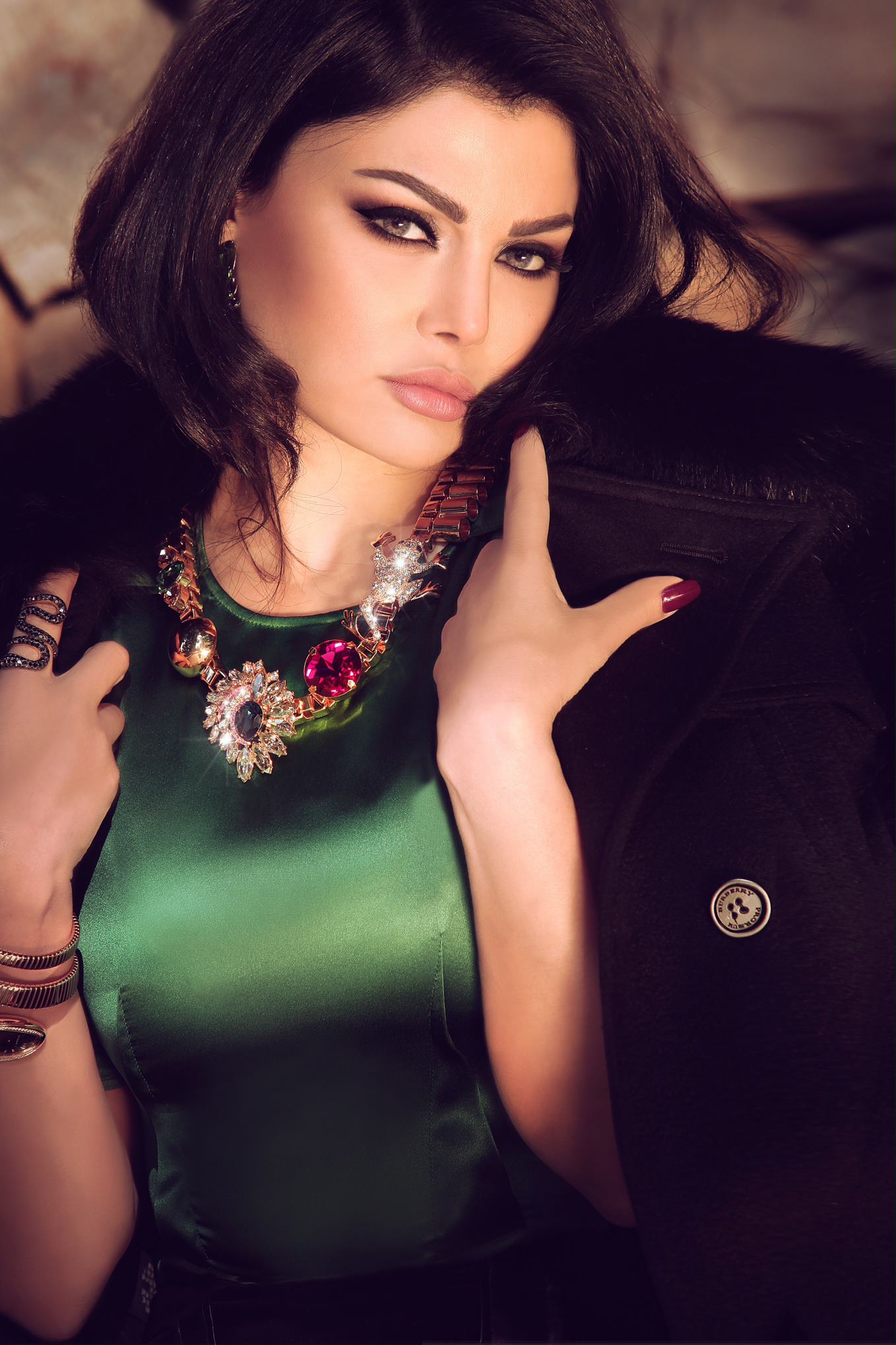 بالفيديو  ..  30 اجمل امرأة في العالم من بينهم هيفاء وهبي 