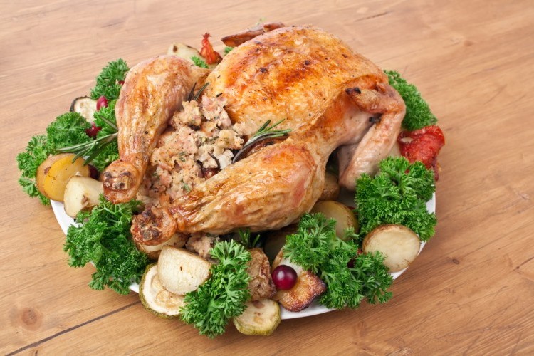 دجاج محشي بالأرز والخضار