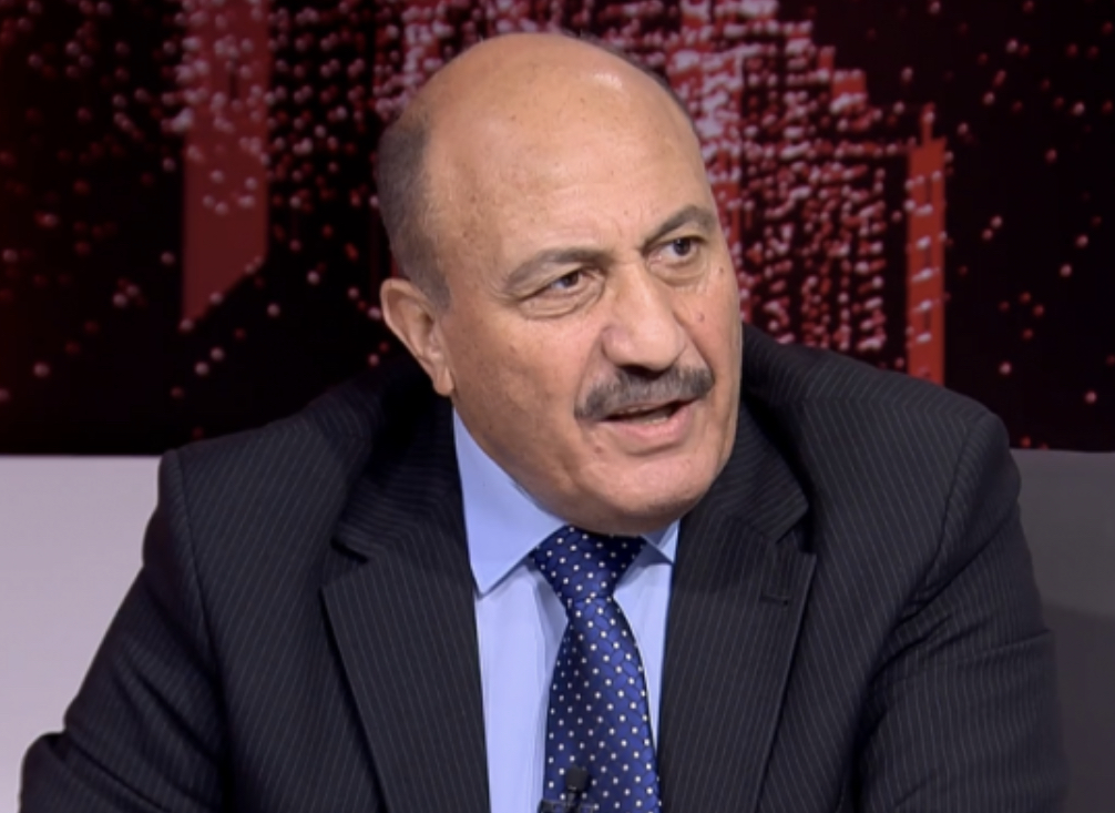 النائب غازي ذنيبات يشن هجوما لاذعا ضد احد زملائه السابقين ويصفه بالممثل البارع في عالم الاتكيت