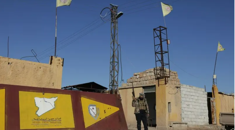 قسد: لا صحة لنقل معدات نفطية خارج شمال شرق سوريا