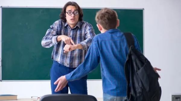 5 يورو  ..  مدرسة تفرض غرامة على التلاميذ المتأخرين عن الحصص