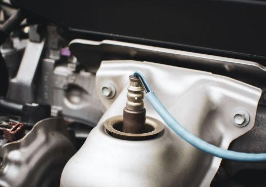 أهمية حساس العادم لتحسين أداء السيارة وتقليل التلوث