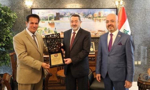 السفير العراقي يستقبل رئيسي الجاليتين العراقيتين في عُمان والاردن