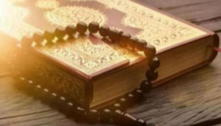 معجم القرآن ..  ما معنى «وانشق القمر»؟