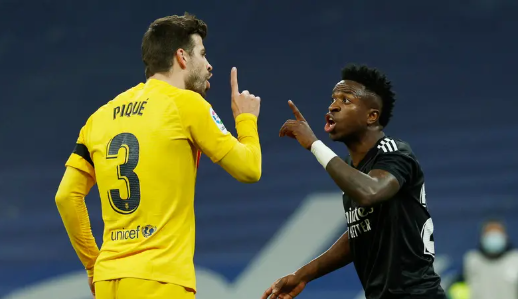 فينيسيوس يلتقي بيكيه "سراً" رغم خلافاتهما ..  فما السبب؟