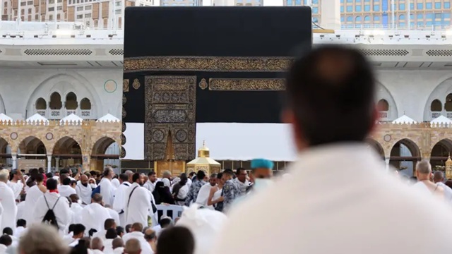 السعودية: غرامة وترحيل ومنع دخول لـ10 سنوات لمحاولي أداء الحج دون تصريح