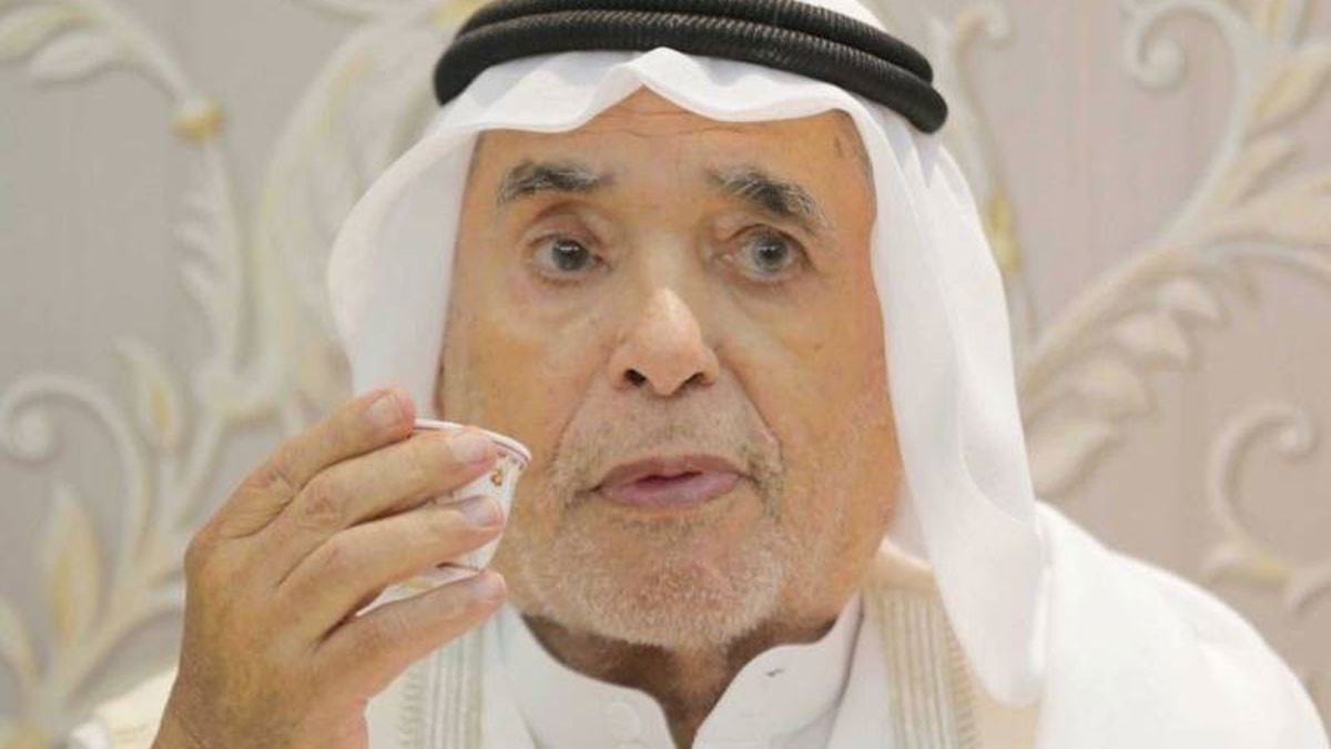 وفاة عميد الدراما السعودية محمد حمزة عن عمر 87 عاما