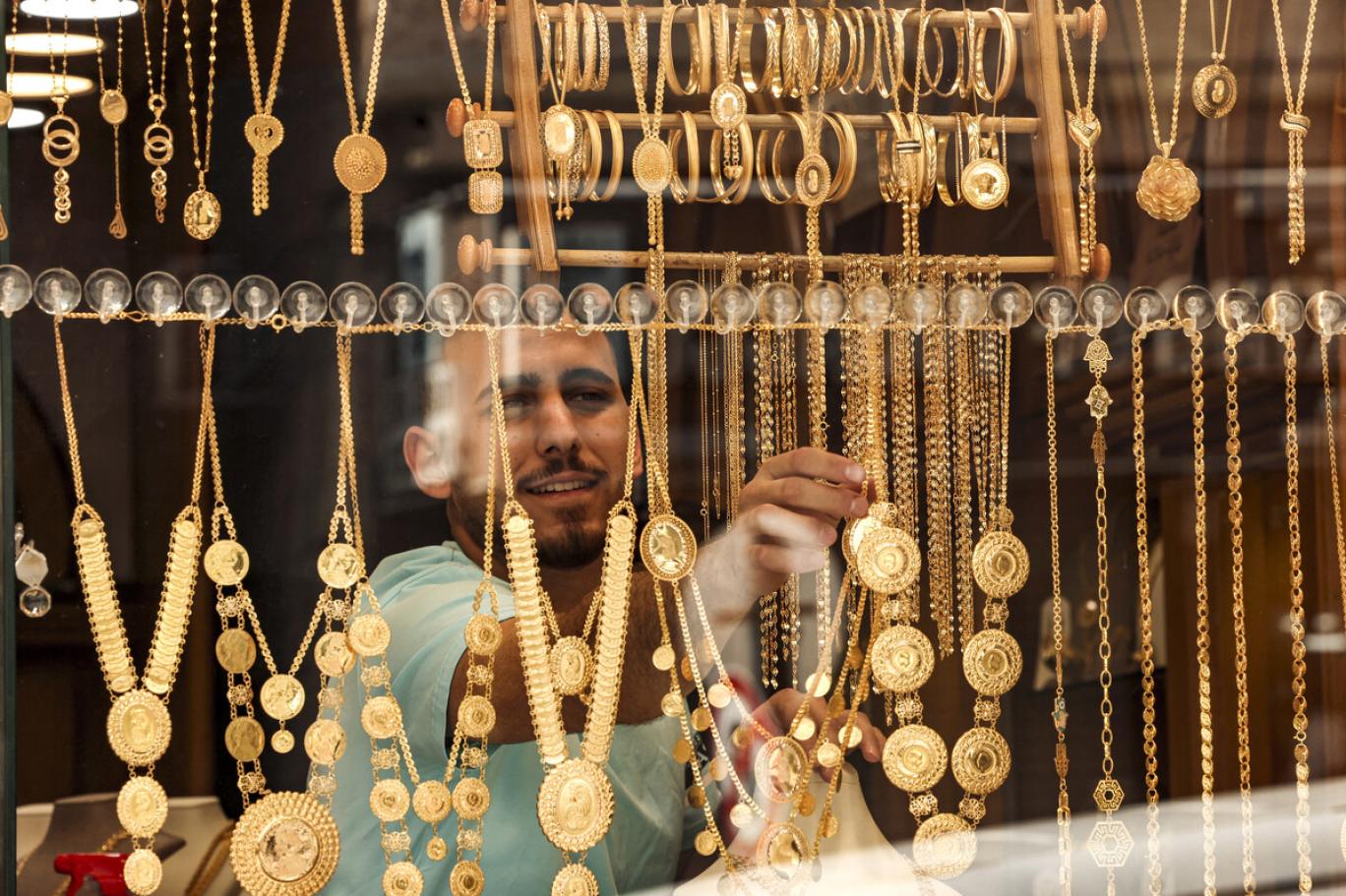 الذهب يسجل أعلى سعر تاريخي في الأردن عند 79.1 دينار للغرام من عيار 21