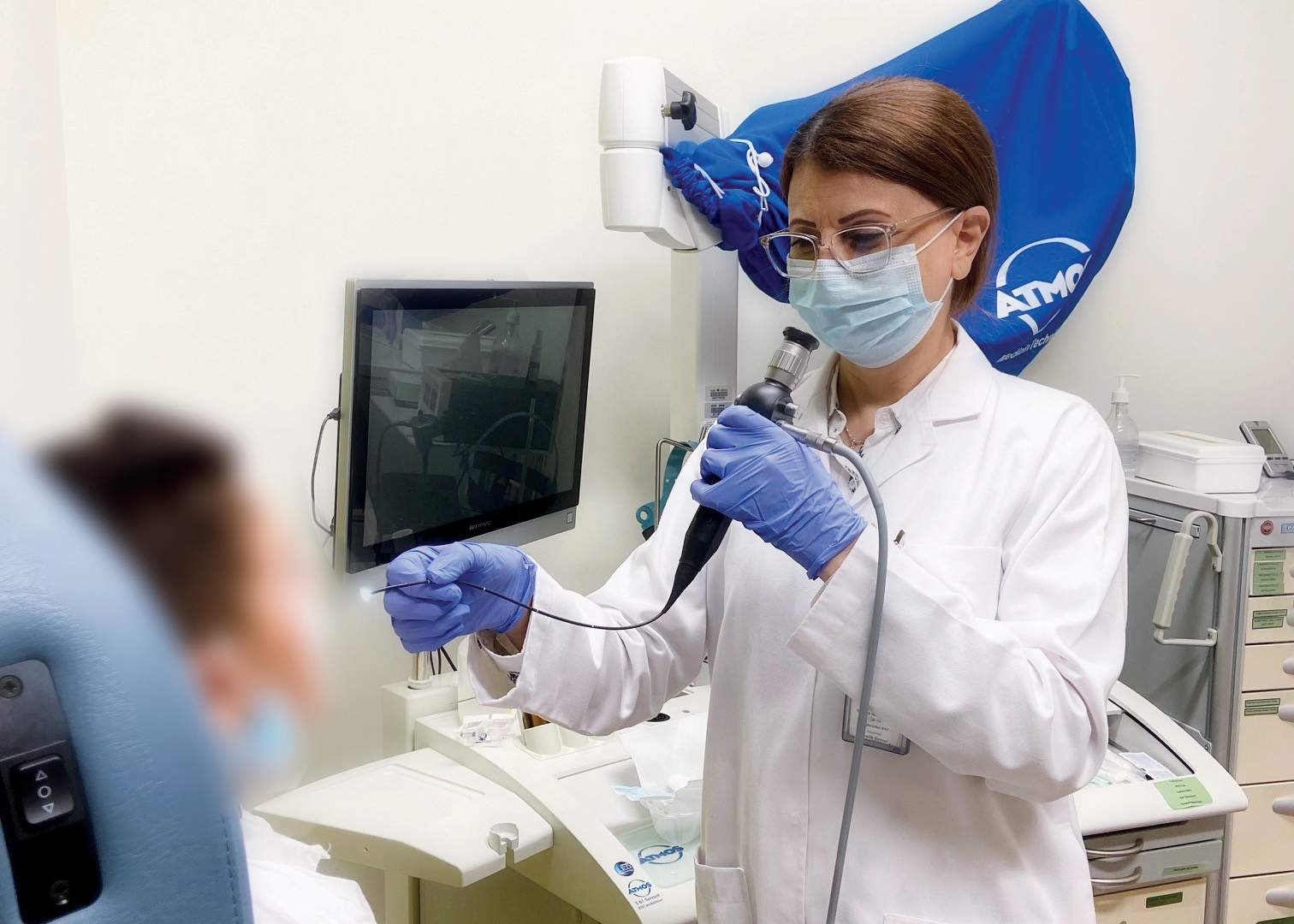 انهاء معاناة طفل من رائحة كريهة جداً لازمته لعامين