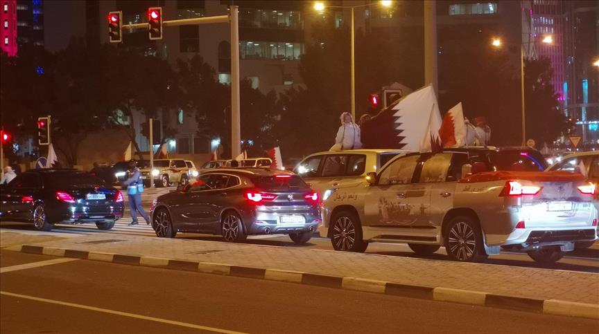 بالفيديو ..  شاهد لحظة وصول المنتخب القطري الدوحة وحشود في استقباله للاحتفال