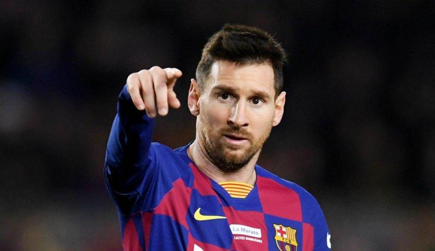 ميسي ينهي جدل التجديد لبرشلونة