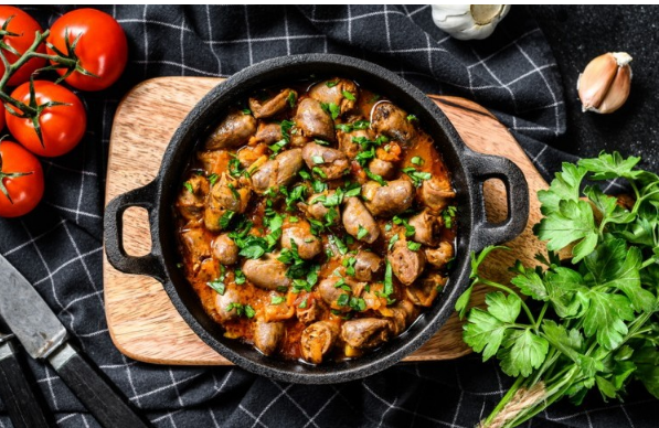  كبدة مقلية بالبصل والطماطم