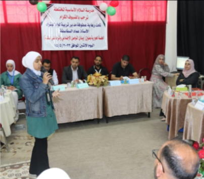 جلسه حوارية بعنوان "اثر وسائل التواصل الاجتماعي على التعليم " في تربية البترا