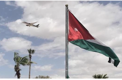 الطيران المدني: انخفاض أعداد المسافرين 51% بسبب التوترات الإقليمية