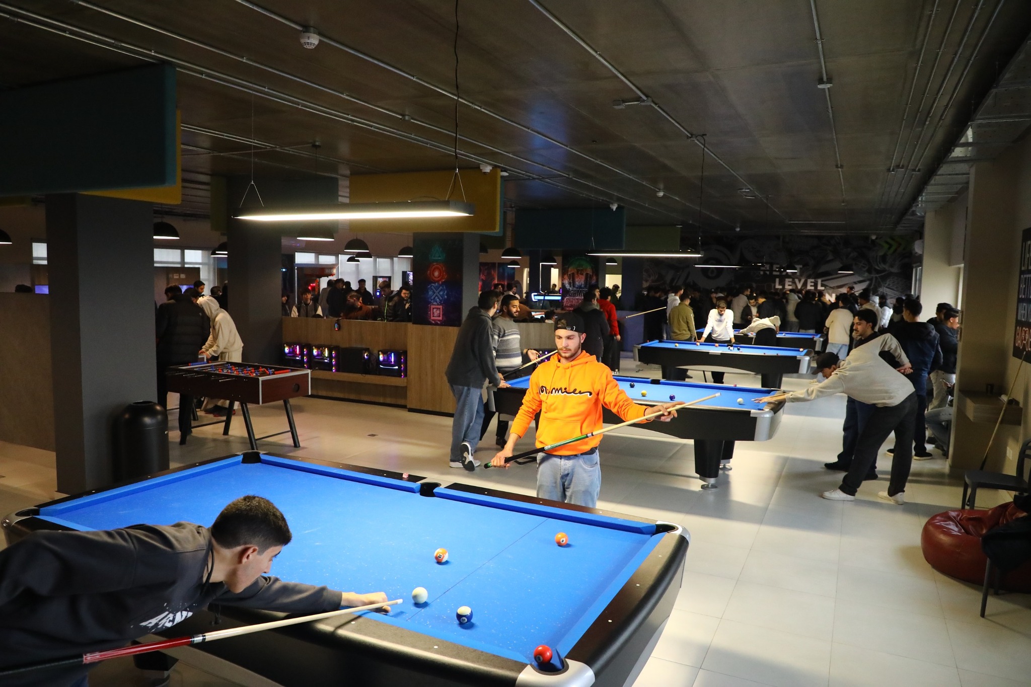 الشرق الأوسط تنتقل بالحياة الجامعية إلى مستوى جديد بافتتاح Next Level Arena