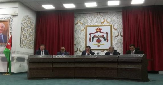 بالفيديو  ..  مجلس النواب يصوت بالأغلبية على تشكيل لجنة تحقيق في فاجعة البحر الميت