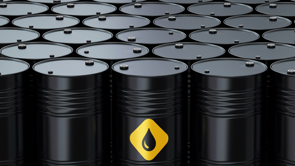 النفط يتجاوز 100 دولار للبرميل مع تصاعد حرب إيران