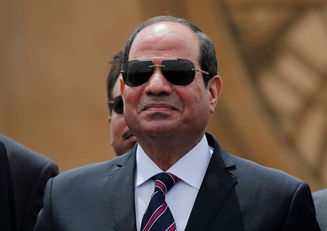 السيسي يكشف عن خبر سار للمقبلين على الزواج