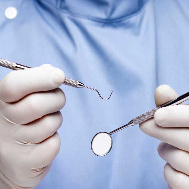 طلبة «رفع المعدل» يناشدون التعليم العالي: معدلات 98 و99% ..  فأين فرصنا في الطب وطب الأسنان؟