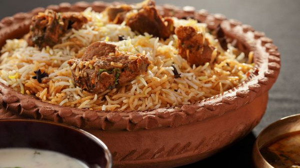طريقة تحضير برياني اللحم بالعجين