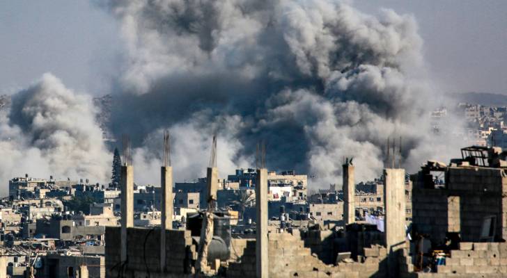 غزة على صفيح ساخن سياسياً ضغوط دولية ومفاوضات متعثرة ومجاعة متواصلة