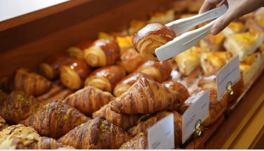 سر اختيار الكرواسان الصحي ..  كيف تتناول معجناتك المفضلة بذكاء؟