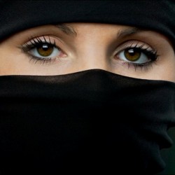 صالونات التجميل تحصد نصف مليار أرباح العيد في السعودية !