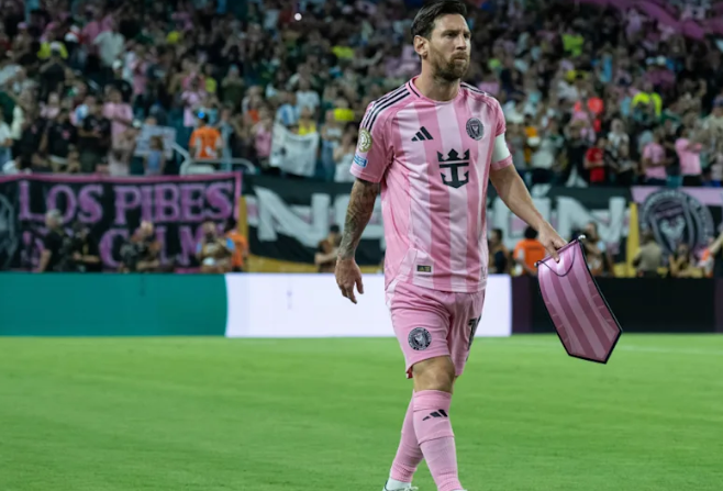 ميسي يقود إنتر ميامي للفوز على سينسيناتي بخماسية في الدوري الأمريكي