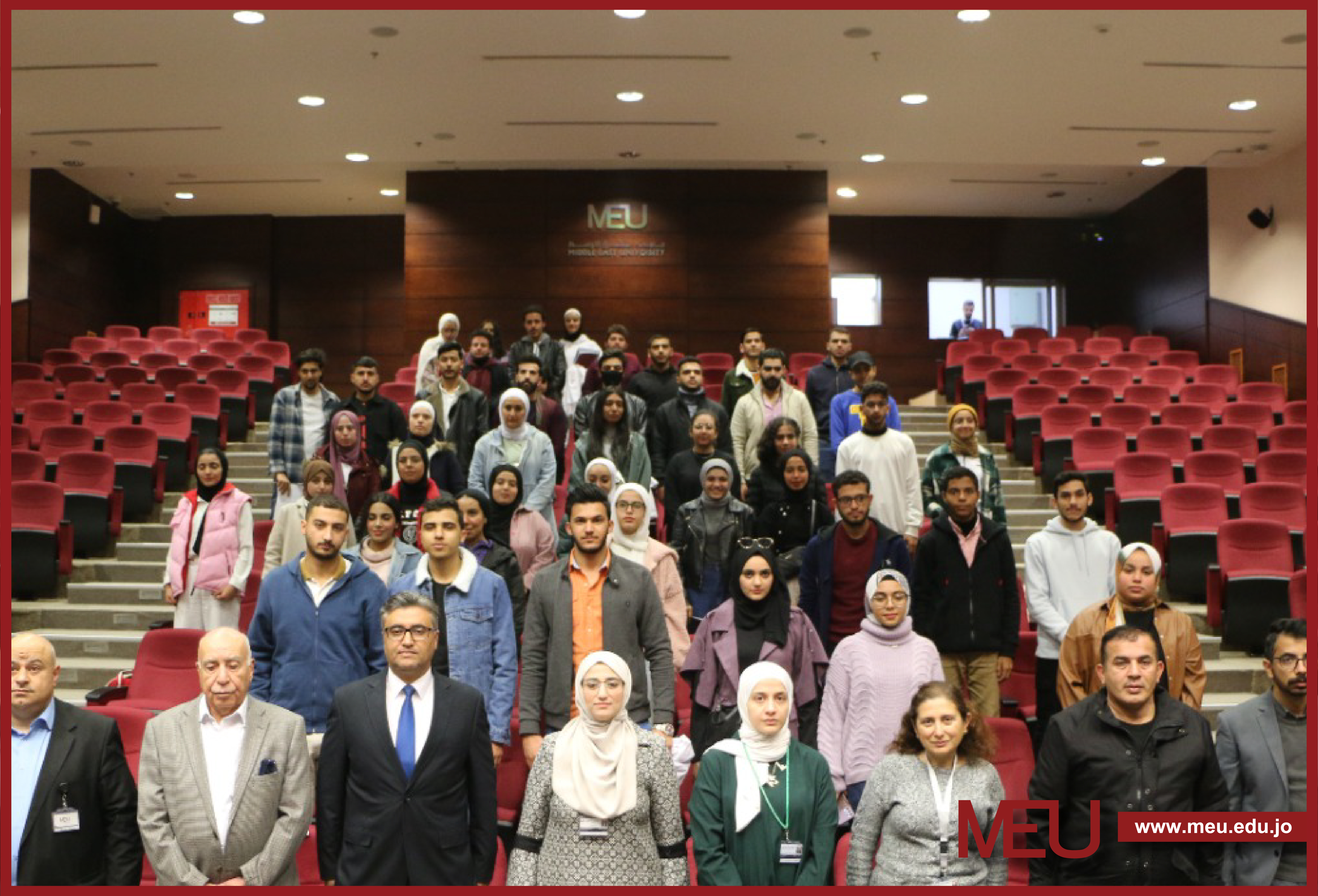 "صيدلة الشرق الأوسط" تلتقي طلبتها المستجدين