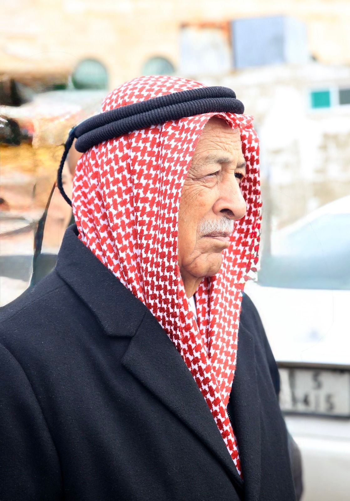 النائب تيسير أبو عرابي العدوان يعزي رئيس الديوان الملكي العامر بوفاة شقيقته