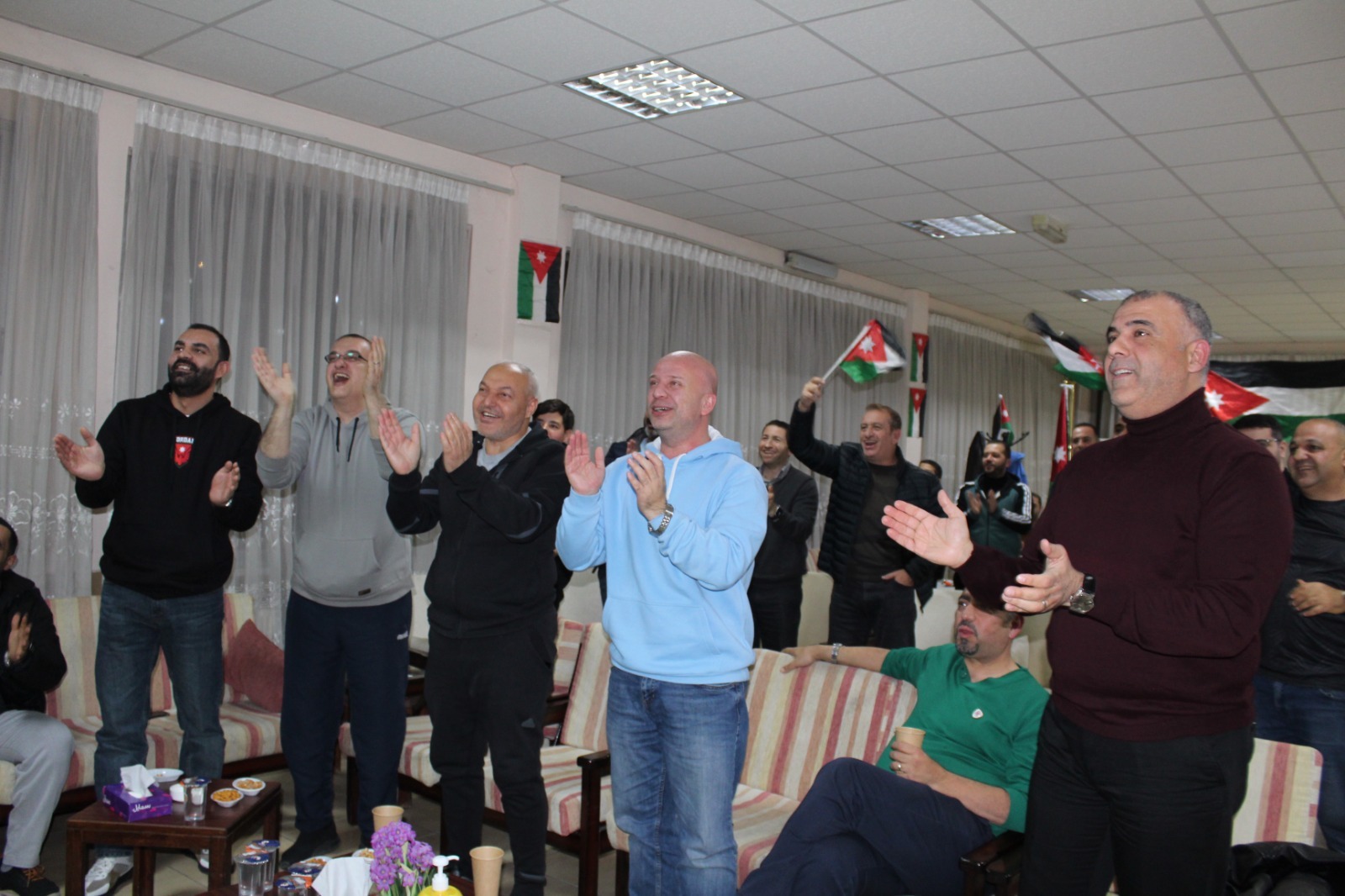 جامعة البترا تحتفي بتأهل "النشامى" التاريخي لنهائي كأس العرب