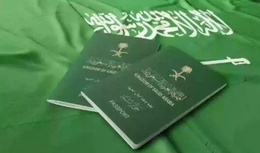 السعودية تمنح إقامة دائمة مجانية لهذه الفئات من المغتربين والعمالة الوافدة