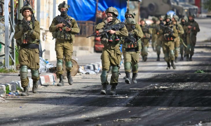جيش الاحتلال يعلن مقتل جندي برصاص زميله ظن أنه فلسطيني