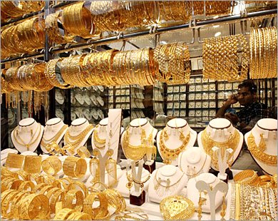 27 دينارا غـرام الذهب محليا