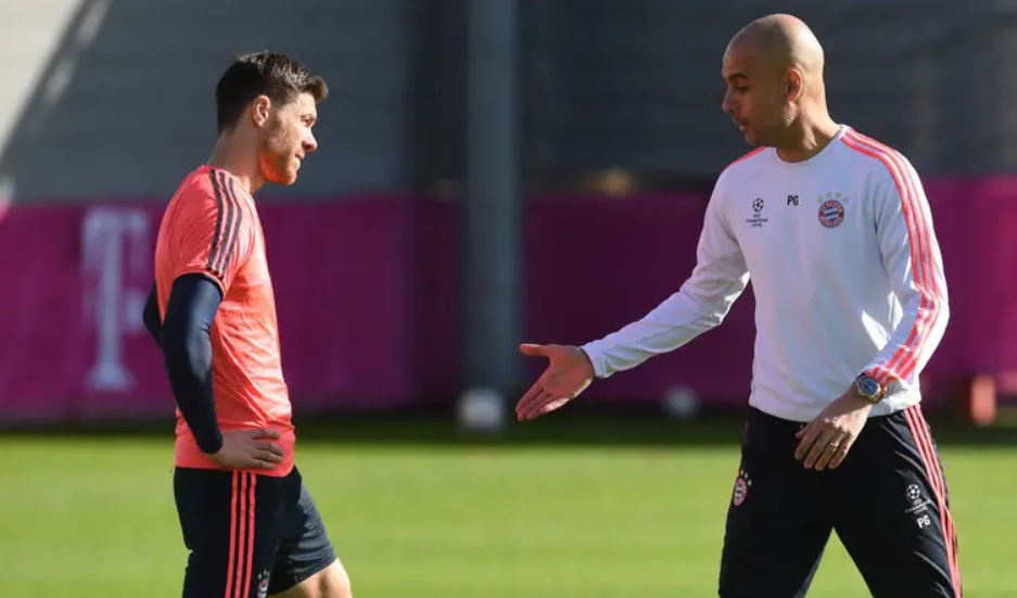 مفاجأة ..  تشابي ألونسو مرشح لخلافة غوارديولا في مانشستر سيتي