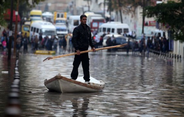فلسطين : الأرصاد تحذر من تشكل السيول والفيضانات غدا 