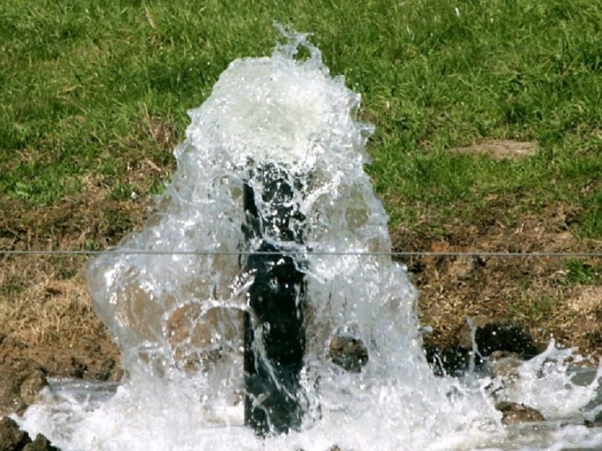 وزارة المياه تضبط عبث ببئر مرخص في جرش يبيع المياه