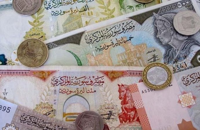  بعد فتح معبر نصيب ..  نحو 650 الف دينار اردني صرفت الى الليرة السورية بيومين