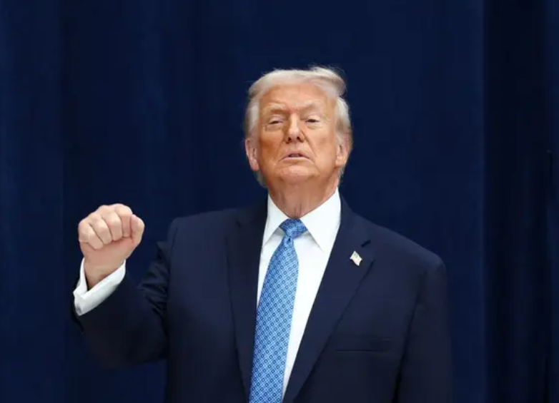 هل يفقد الجمهوريون السيطرة على مجلس النواب ..  ترامب يجيب