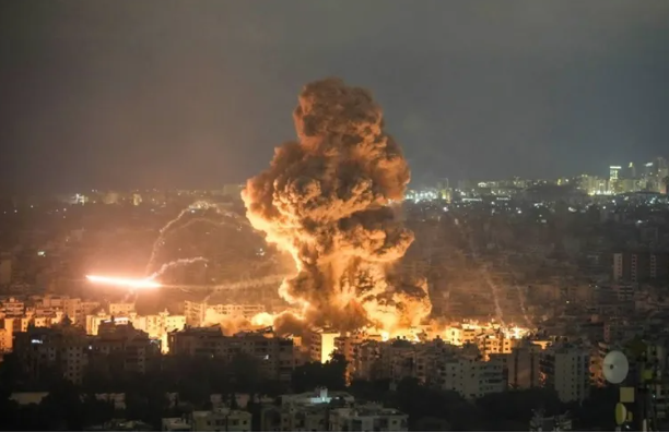 5 شهداء في قصف على غزة والاحتلال يوسّع عملياته