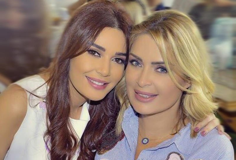 بالصور .. شقيقات النجمات العرب تعرّفوا إليهنّ ولاحظوا الشبه