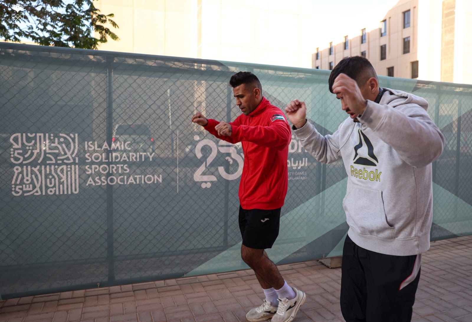 حسين وزياد عشيش ينافسان على الذهب ببطولة آسيا للملاكمة غدا