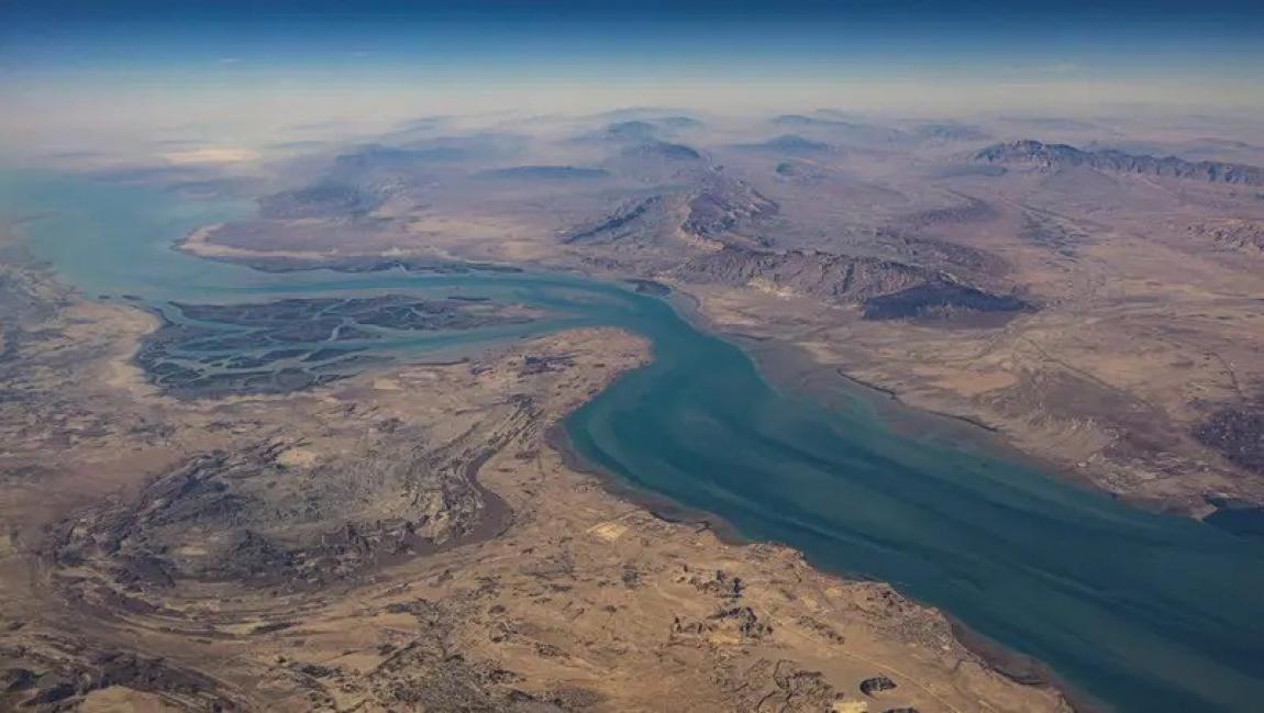 إيران  ..  دوي انفجار في جزيرة قشم