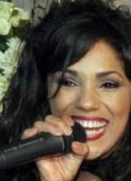 صورة صادمة ..  أول ظهور لهذه الفنانة بعد عملية تجميل!