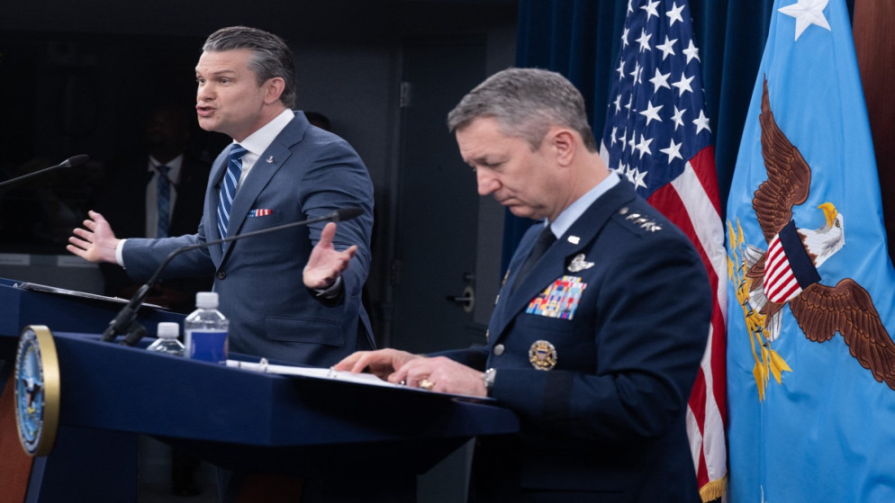 هيغسيث: الحصار الأميركي على موانئ إيران سيستمر "طالما لزم الأمر"