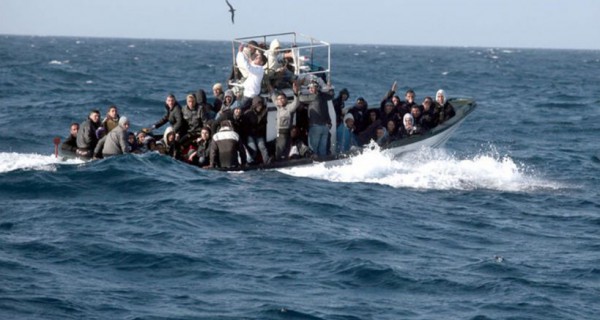 انقاذ 22 مهاجراً غير شرعي في بحر إيجه بينهم 10 فلسطينيين