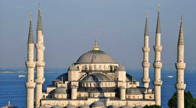تركيا تبني أكبر مسجد في البلاد