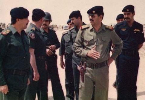 فيديو يكشف عن الشخص الذي  خان صدام حسين و سلمه للامريكان!!