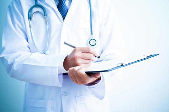 الكويت تطلب التعاقد مع أطباء أردنيين